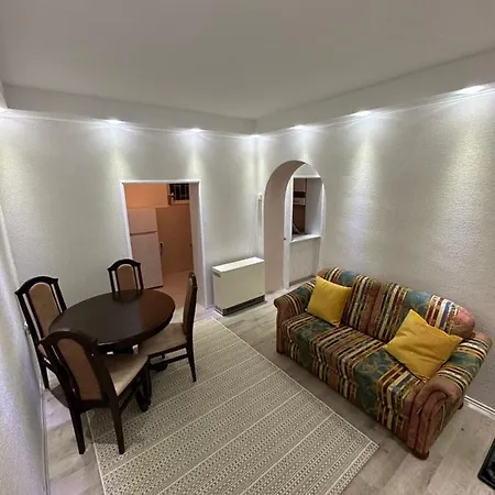 Apartment Semlin Compact Flat